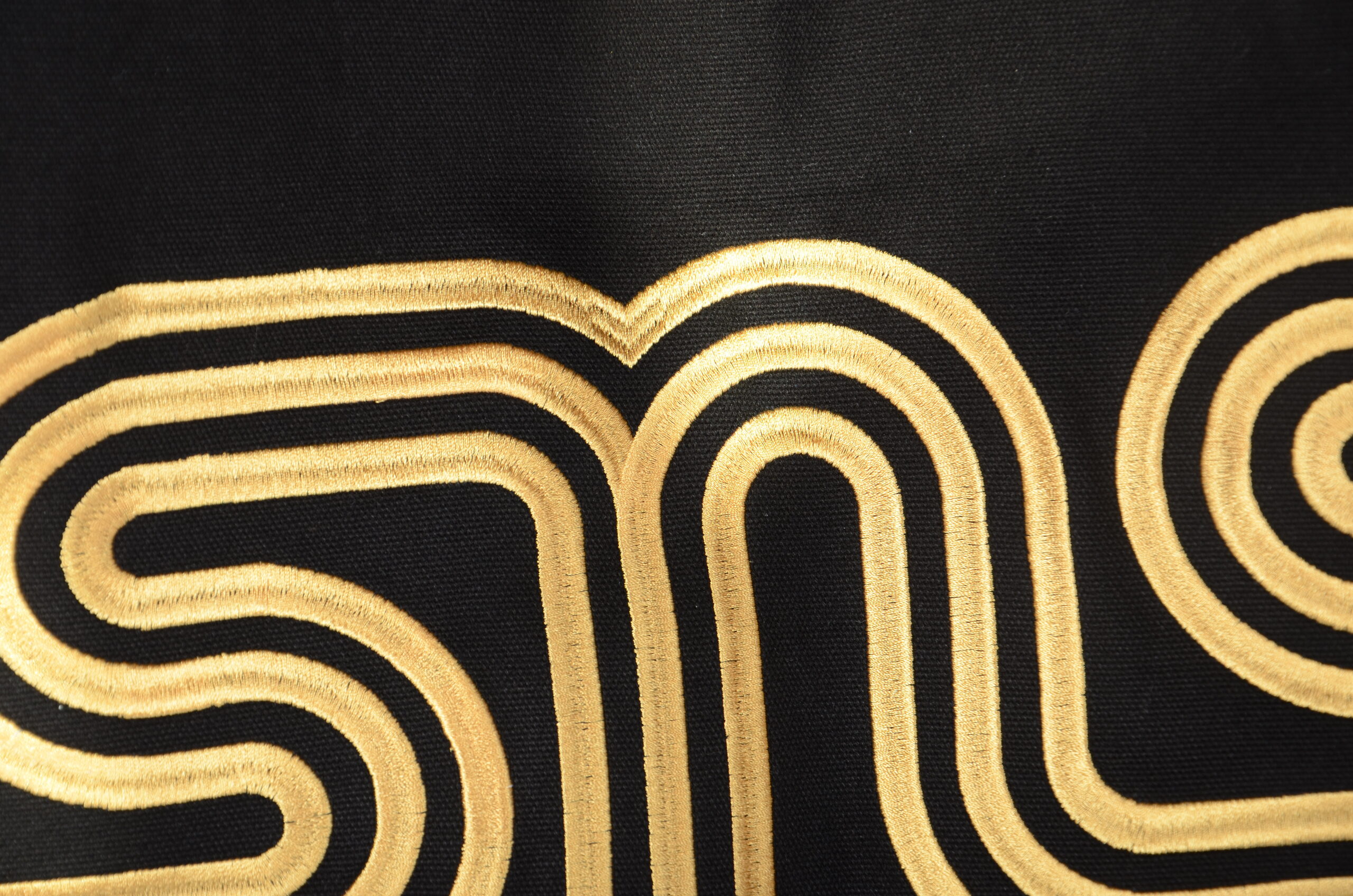 Canvas bag med guld brodyr - Bild 2